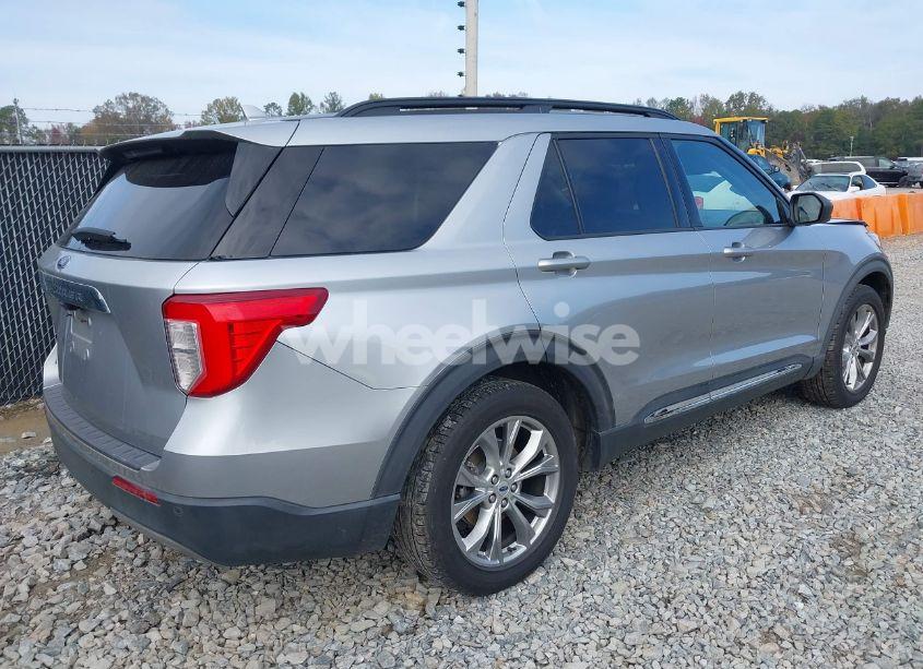 Photo 4 of 2020 Ford Explorer XLT (VIN 1FMSK7DH1LGC96178)