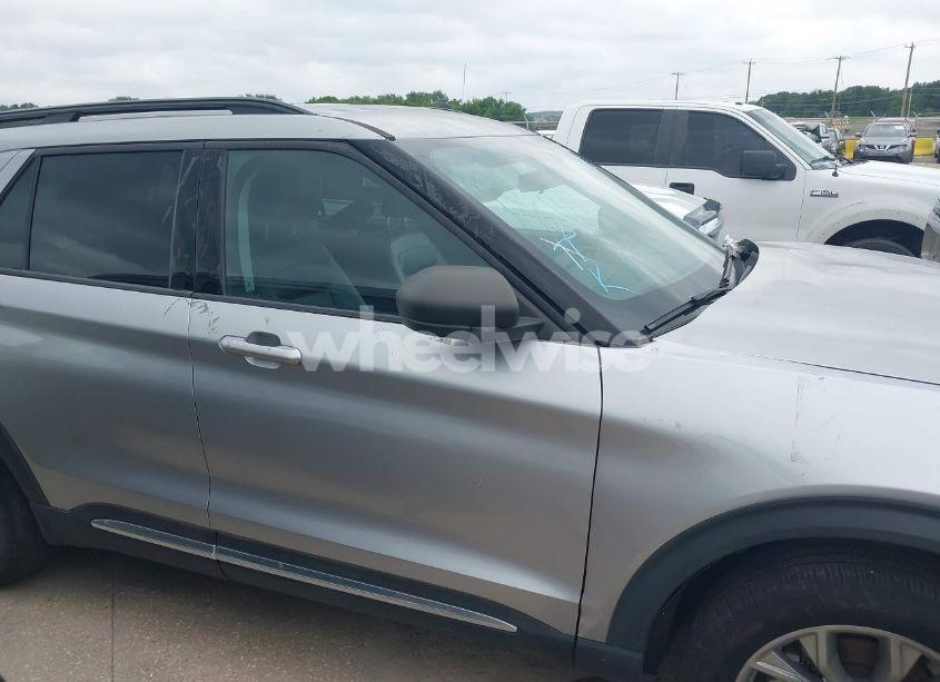 Photo 13 of 2021 Ford Explorer XLT (VIN 1FMSK7DH1MGC16346)