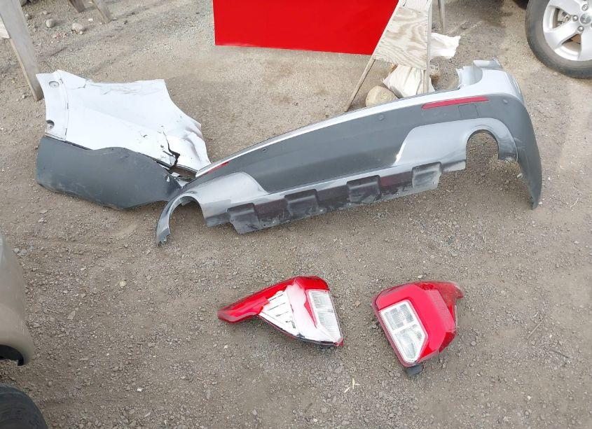 Photo 12 of 2022 Ford Explorer XLT (VIN 1FMSK7DH1NGA18223)