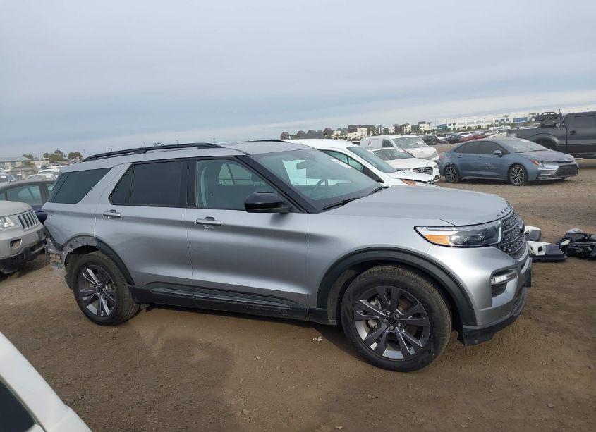 Photo 14 of 2022 Ford Explorer XLT (VIN 1FMSK7DH1NGA18223)