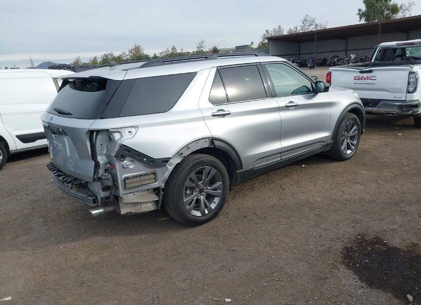 Photo 4 of 2022 Ford Explorer XLT (VIN 1FMSK7DH1NGA18223)