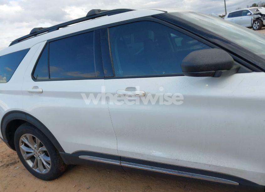 Photo 13 of 2022 Ford Explorer XLT (VIN 1FMSK7DH1NGA36608)
