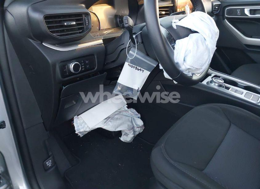 Photo 19 of 2023 Ford Explorer XLT (VIN 1FMSK7DH1PGA09797)