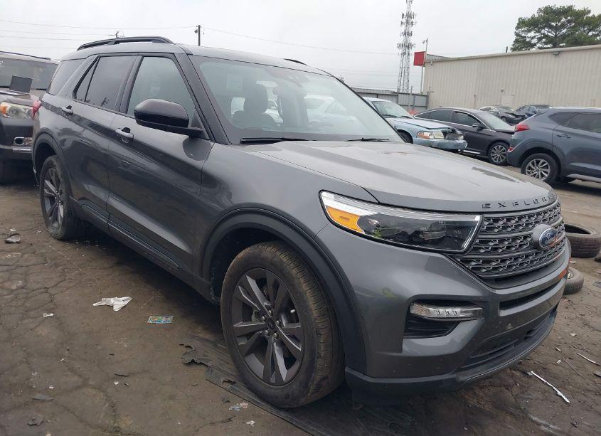 2023 Ford Explorer XLT (VIN 1FMSK7DH1PGB33536) main photo
