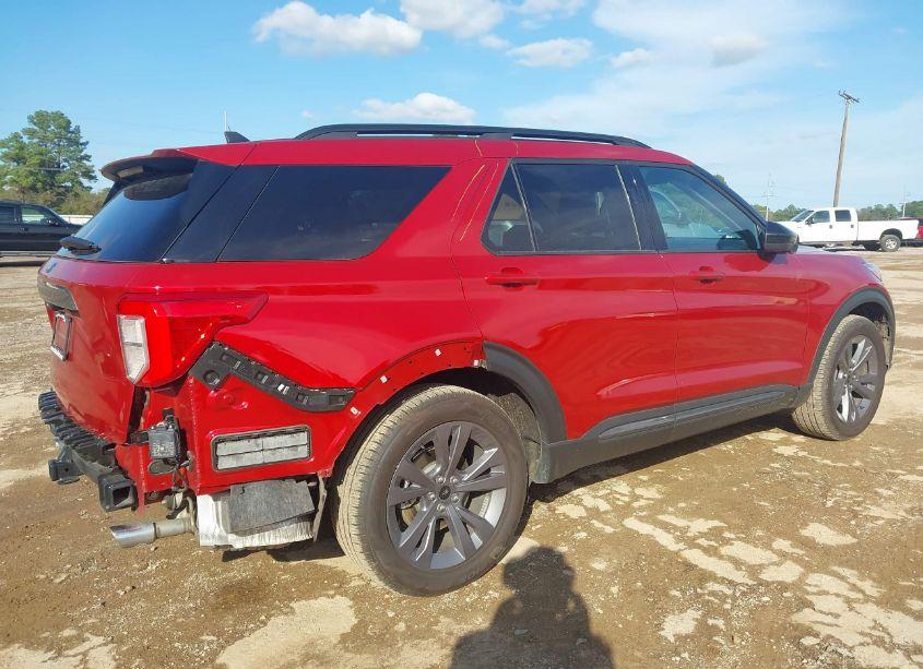 Photo 4 of 2023 Ford Explorer XLT (VIN 1FMSK7DH1PGB45458)