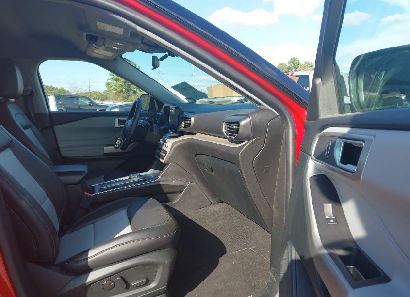 Photo 5 of 2023 Ford Explorer XLT (VIN 1FMSK7DH1PGB45458)
