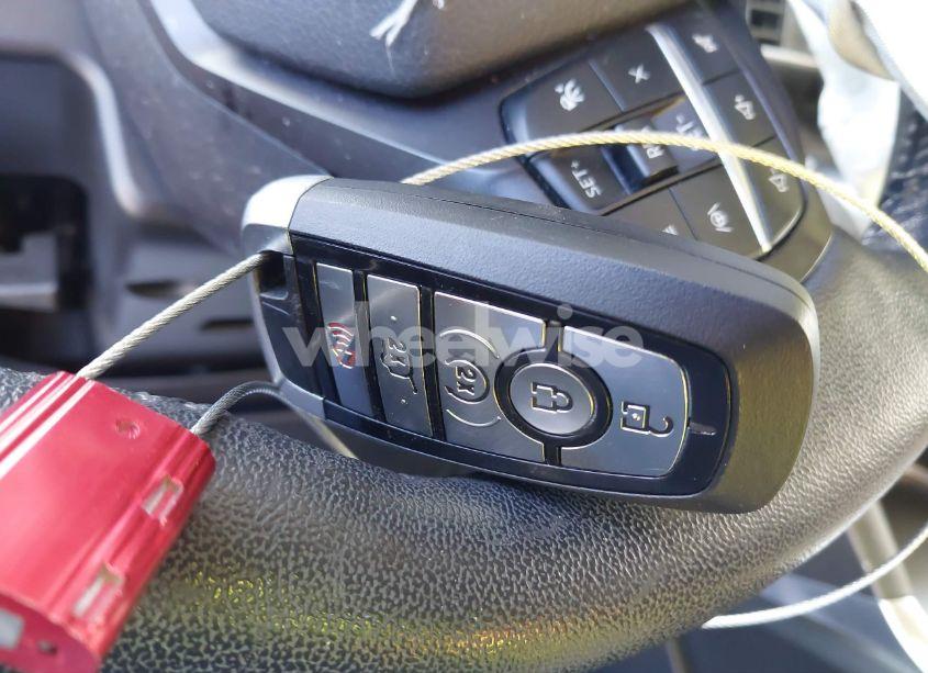 Photo 11 of 2020 Ford Explorer XLT (VIN 1FMSK7DH2LGB01754)