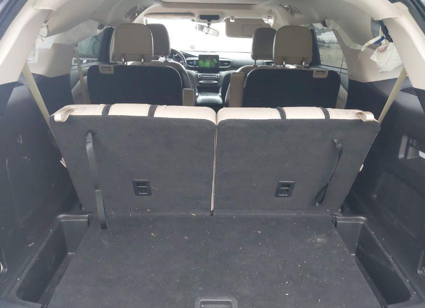 Photo 18 of 2020 Ford Explorer XLT (VIN 1FMSK7DH2LGB71240)