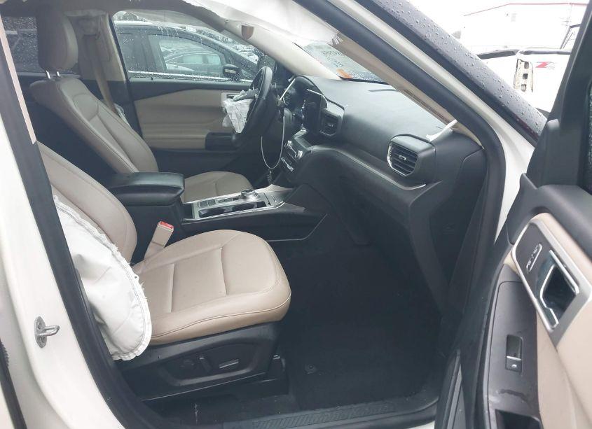Photo 5 of 2020 Ford Explorer XLT (VIN 1FMSK7DH2LGB71240)