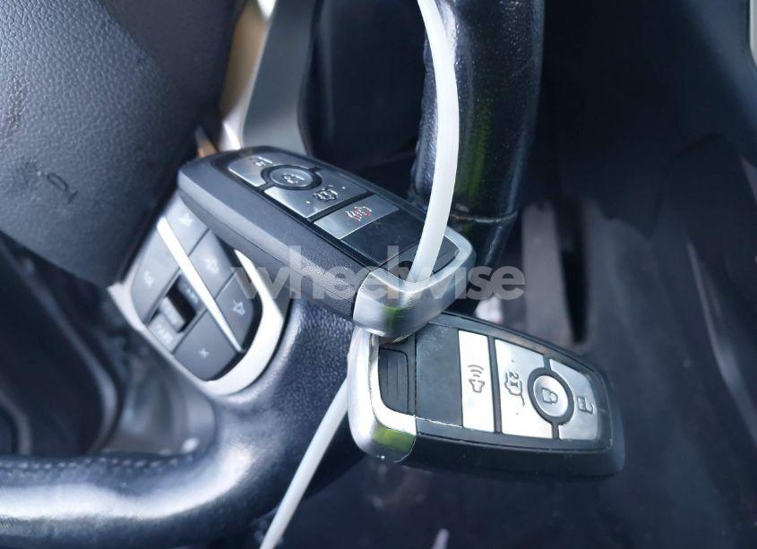 Photo 11 of 2020 Ford Explorer XLT (VIN 1FMSK7DH2LGC23661)