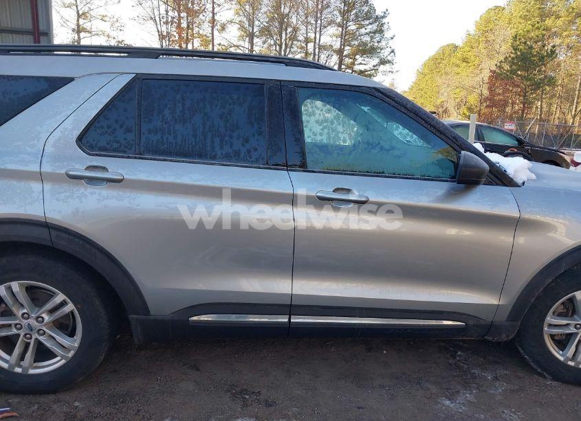 Photo 13 of 2020 Ford Explorer XLT (VIN 1FMSK7DH2LGC23661)