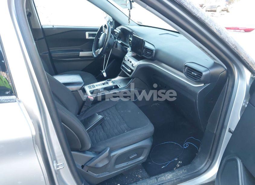Photo 5 of 2020 Ford Explorer XLT (VIN 1FMSK7DH2LGC23661)