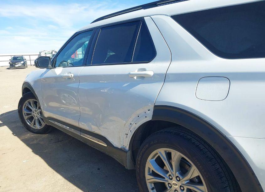 Photo 6 of 2020 Ford Explorer XLT (VIN 1FMSK7DH2LGC50066)