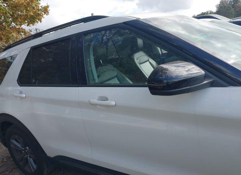 Photo 13 of 2022 Ford Explorer XLT (VIN 1FMSK7DH2NGC50281)
