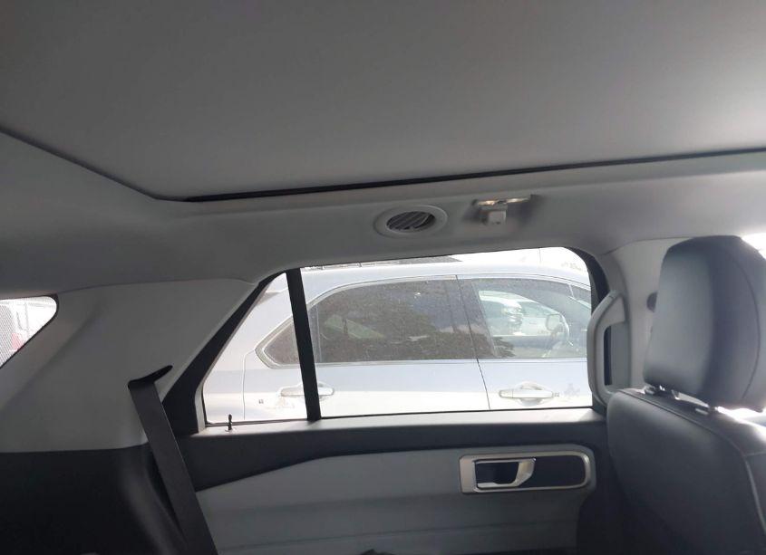 Photo 8 of 2022 Ford Explorer XLT (VIN 1FMSK7DH2NGC50281)