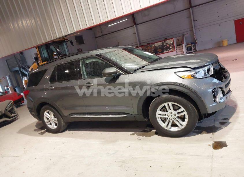 Photo 13 of 2023 Ford Explorer XLT (VIN 1FMSK7DH2PGA22557)