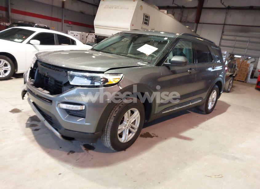 Photo 2 of 2023 Ford Explorer XLT (VIN 1FMSK7DH2PGA22557)