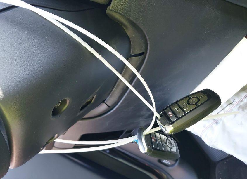 Photo 11 of 2023 Ford Explorer XLT (VIN 1FMSK7DH2PGB17958)