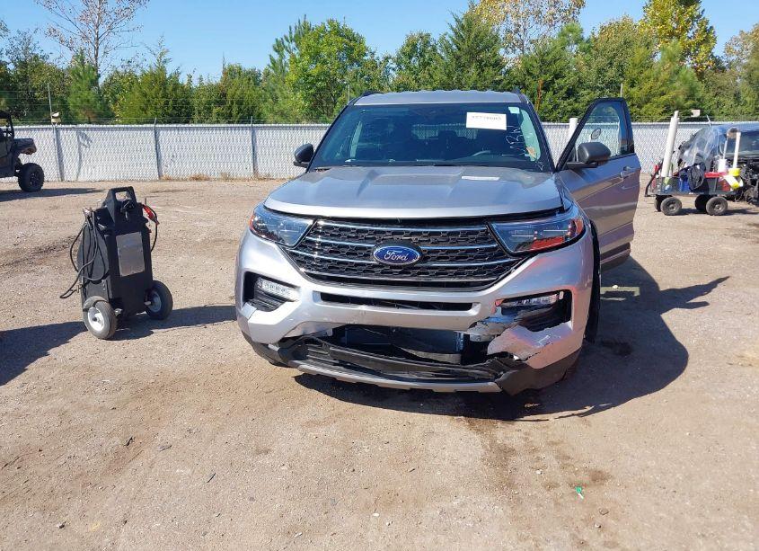 Photo 6 of 2023 Ford Explorer XLT (VIN 1FMSK7DH2PGB17958)