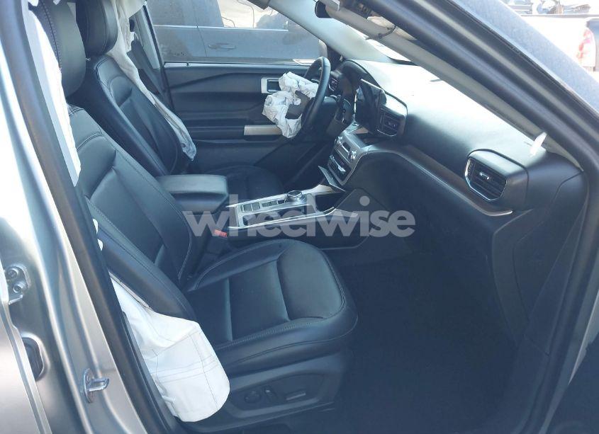 Photo 5 of 2023 Ford Explorer XLT (VIN 1FMSK7DH2PGB69722)