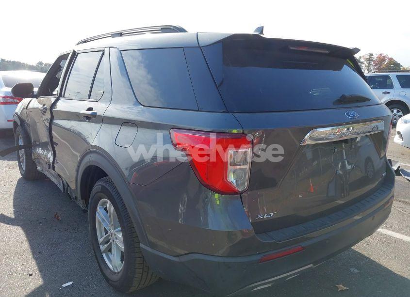 Photo 3 of 2020 Ford Explorer XLT (VIN 1FMSK7DH3LGA32962)