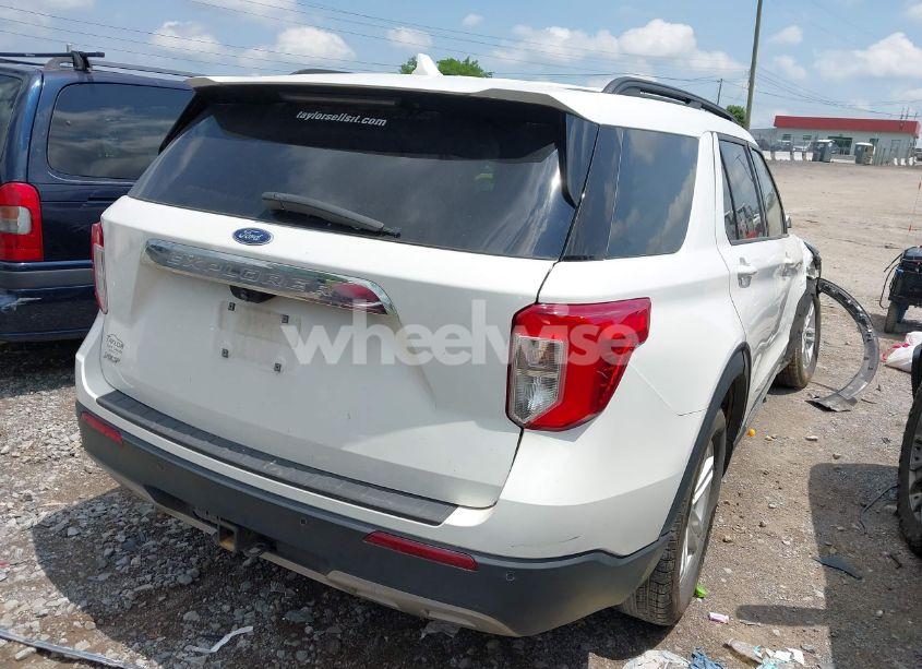 Photo 4 of 2021 Ford Explorer XLT (VIN 1FMSK7DH3MGA00031)