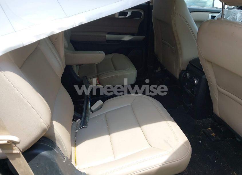 Photo 8 of 2021 Ford Explorer XLT (VIN 1FMSK7DH3MGA00031)