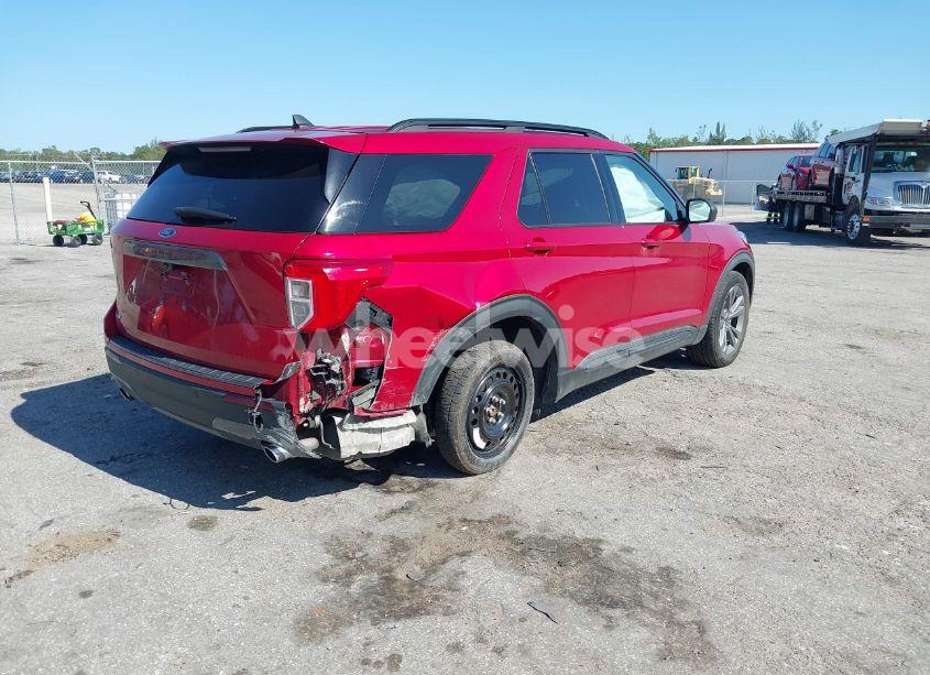 Photo 4 of 2021 Ford Explorer XLT (VIN 1FMSK7DH3MGB50785)