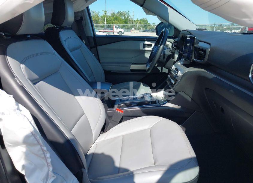 Photo 5 of 2021 Ford Explorer XLT (VIN 1FMSK7DH3MGB50785)