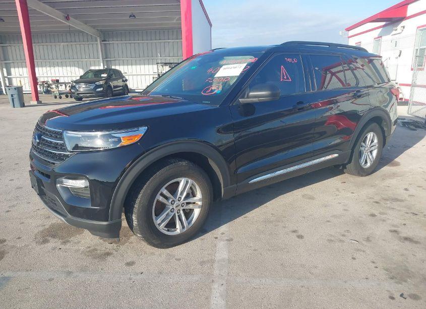 Photo 2 of 2021 Ford Explorer XLT (VIN 1FMSK7DH3MGB86797)