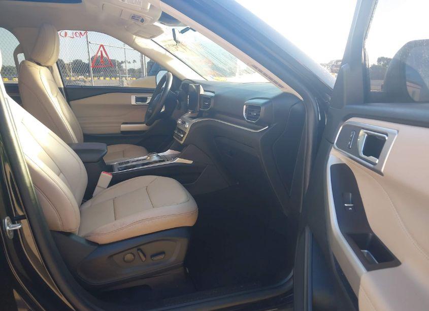 Photo 5 of 2021 Ford Explorer XLT (VIN 1FMSK7DH3MGB86797)