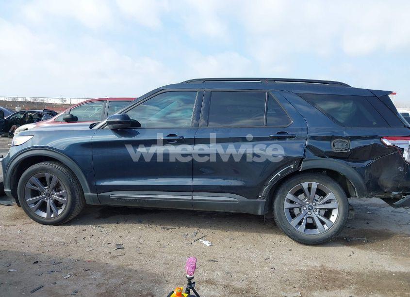 Photo 14 of 2022 Ford Explorer XLT (VIN 1FMSK7DH3NGA14352)