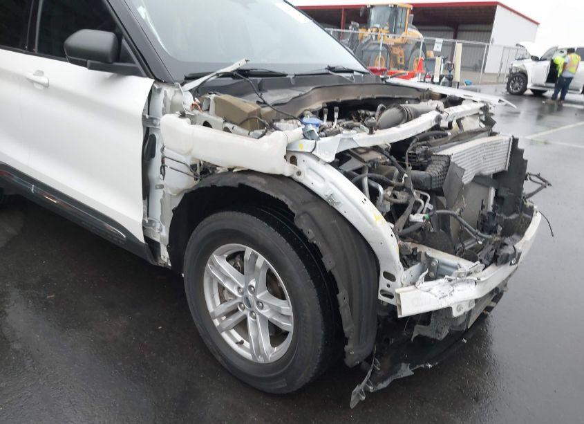 Photo 6 of 2022 Ford Explorer XLT (VIN 1FMSK7DH3NGA15694)