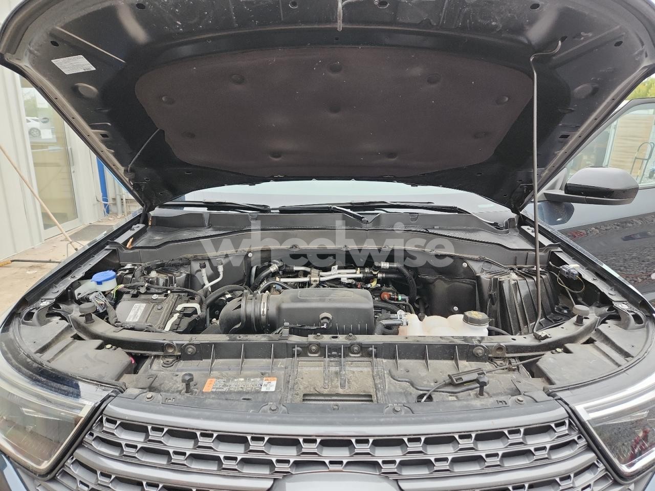 Photo 12 of 2023 FORD EXPLORER XLT (VIN 1FMSK7DH3PGB07858)