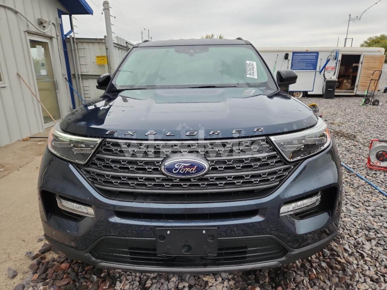 Photo 5 of 2023 FORD EXPLORER XLT (VIN 1FMSK7DH3PGB07858)