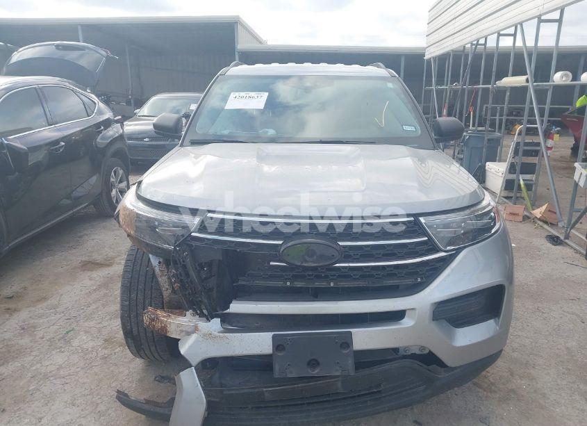 Photo 12 of 2023 Ford Explorer XLT (VIN 1FMSK7DH3PGC39101)