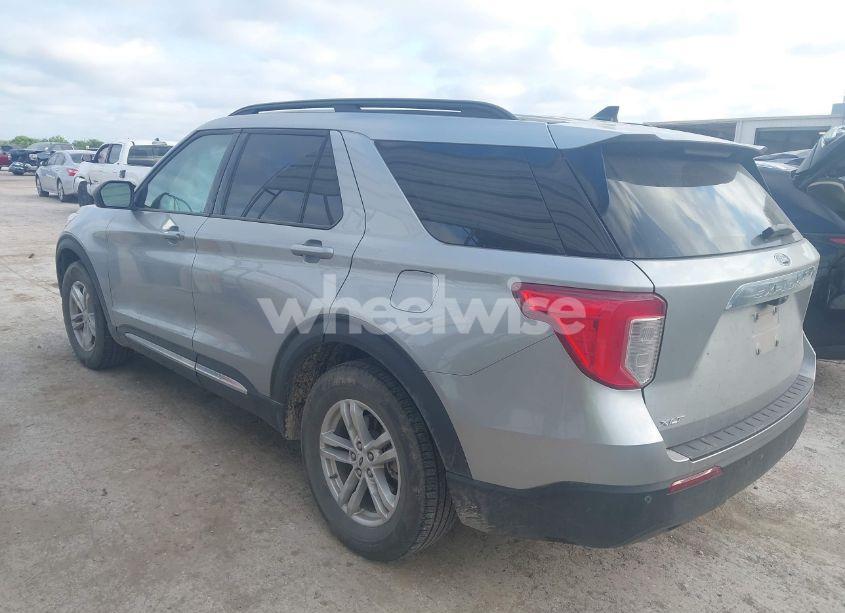 Photo 3 of 2023 Ford Explorer XLT (VIN 1FMSK7DH3PGC39101)