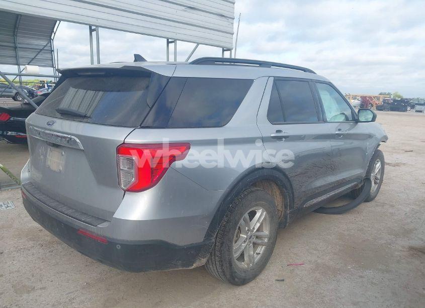 Photo 4 of 2023 Ford Explorer XLT (VIN 1FMSK7DH3PGC39101)