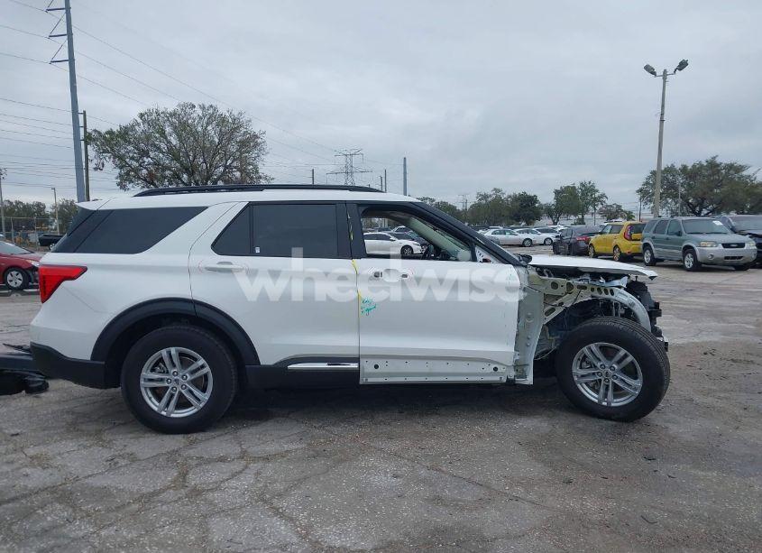 Photo 13 of 2024 Ford Explorer XLT (VIN 1FMSK7DH3RGA54257)