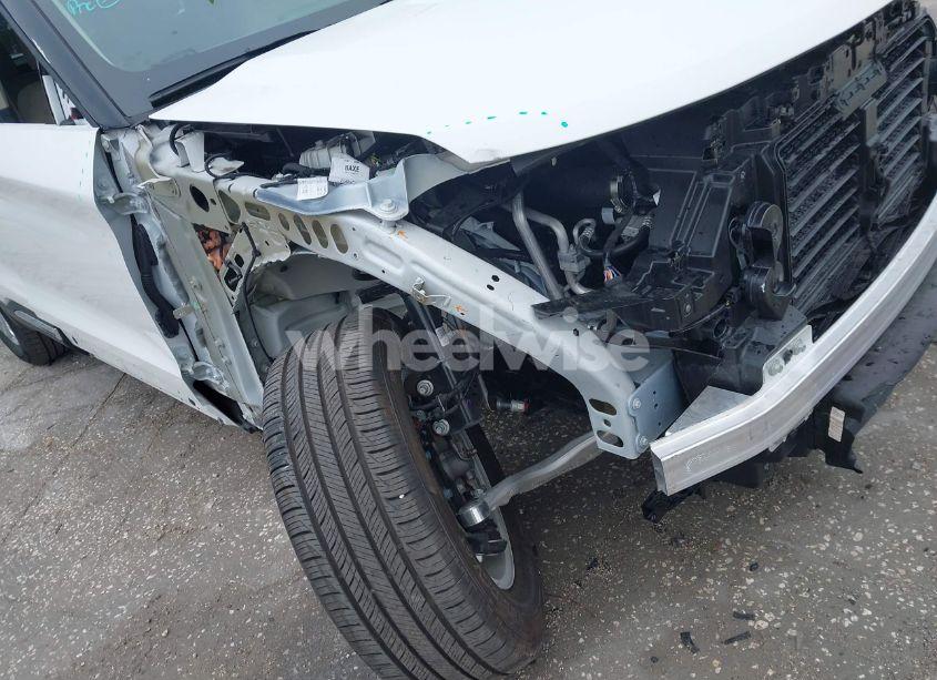 Photo 18 of 2024 Ford Explorer XLT (VIN 1FMSK7DH3RGA54257)