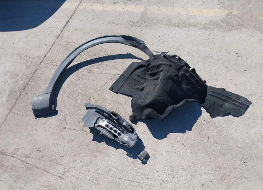 Photo 12 of 2020 Ford Explorer XLT (VIN 1FMSK7DH4LGB34917)