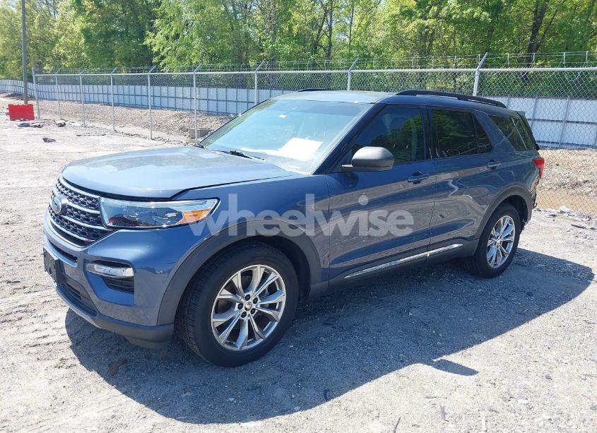 Photo 2 of 2021 Ford Explorer XLT (VIN 1FMSK7DH4MGA11247)