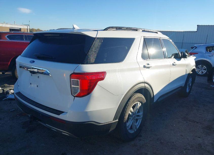 Photo 4 of 2021 Ford Explorer XLT (VIN 1FMSK7DH4MGC51205)