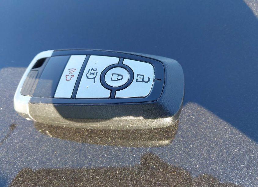 Photo 11 of 2022 Ford Explorer XLT (VIN 1FMSK7DH4NGA15185)