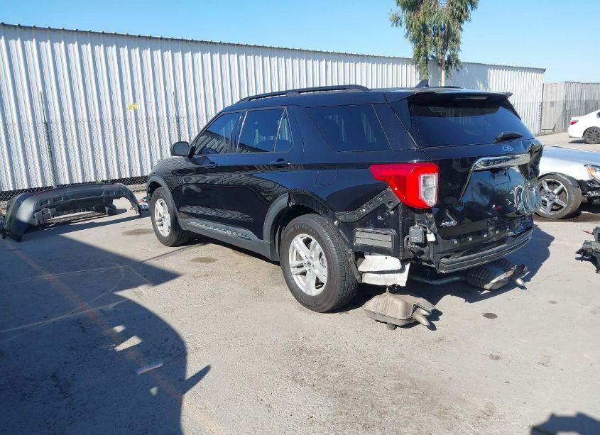 Photo 3 of 2022 Ford Explorer XLT (VIN 1FMSK7DH4NGA15185)