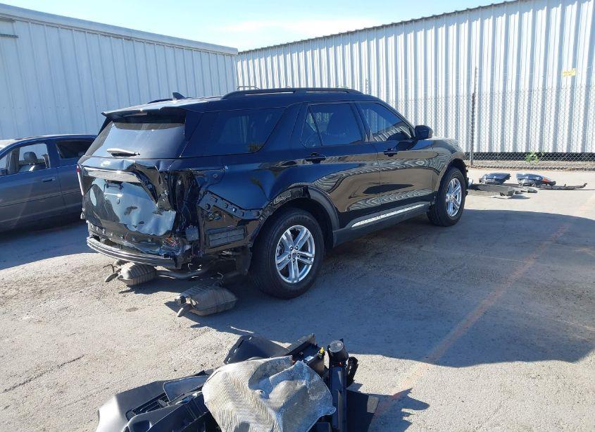 Photo 4 of 2022 Ford Explorer XLT (VIN 1FMSK7DH4NGA15185)