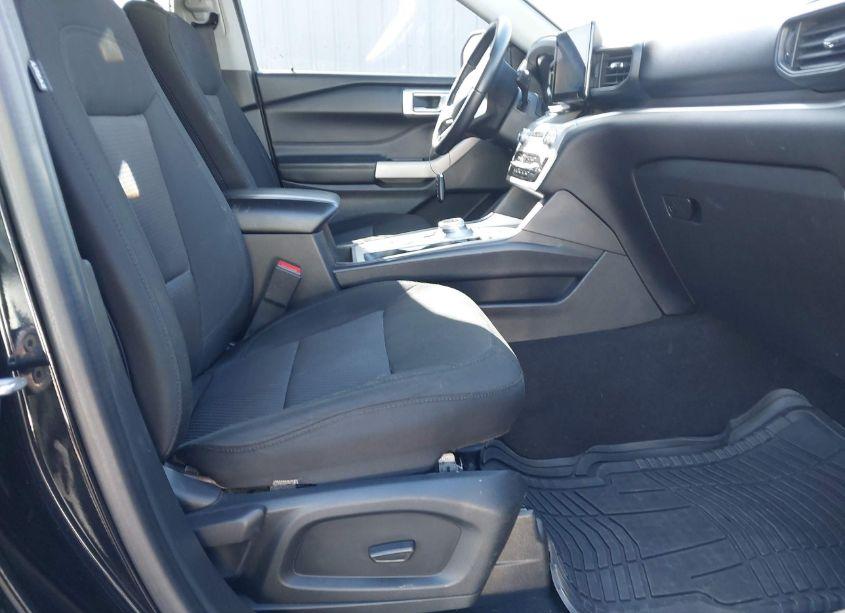 Photo 5 of 2022 Ford Explorer XLT (VIN 1FMSK7DH4NGA15185)