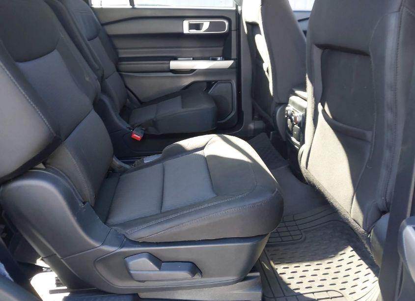 Photo 8 of 2022 Ford Explorer XLT (VIN 1FMSK7DH4NGA15185)
