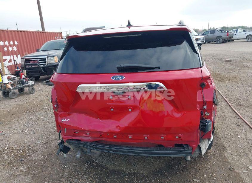 Photo 6 of 2022 Ford Explorer XLT (VIN 1FMSK7DH4NGB04254)