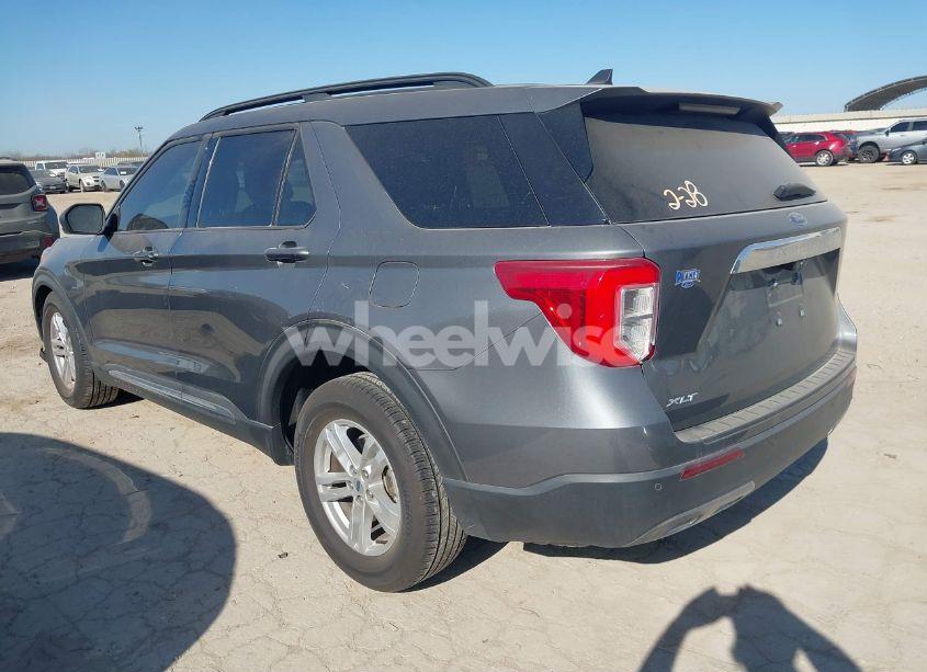 Photo 3 of 2023 Ford Explorer XLT (VIN 1FMSK7DH4PGB05813)